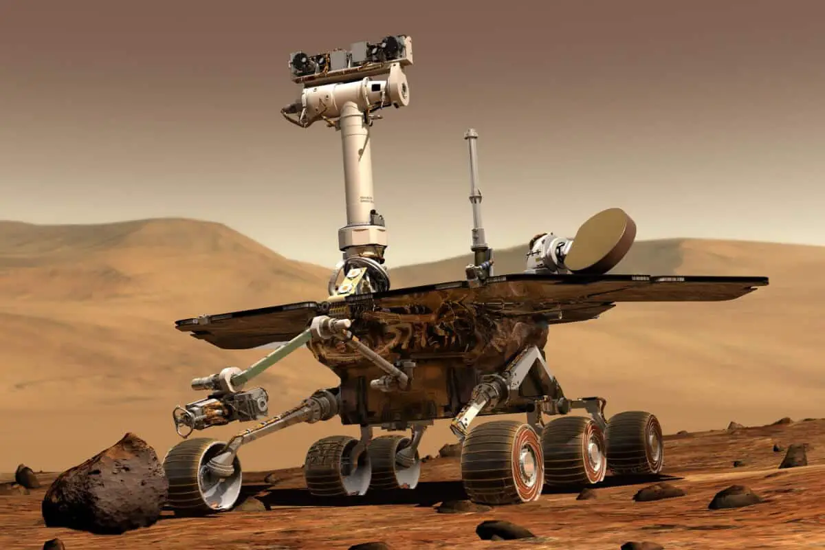 Robot from Earth in Mars